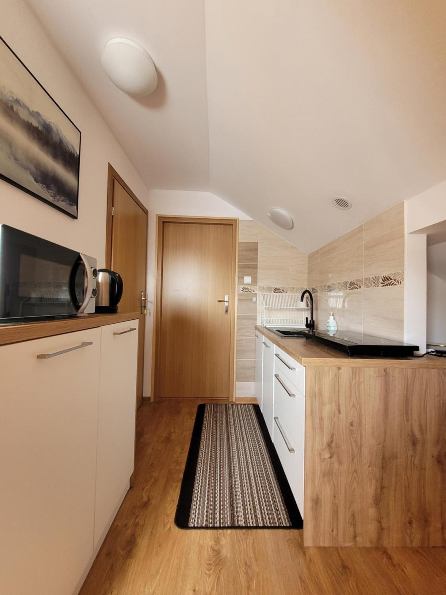 Anna Apartment *